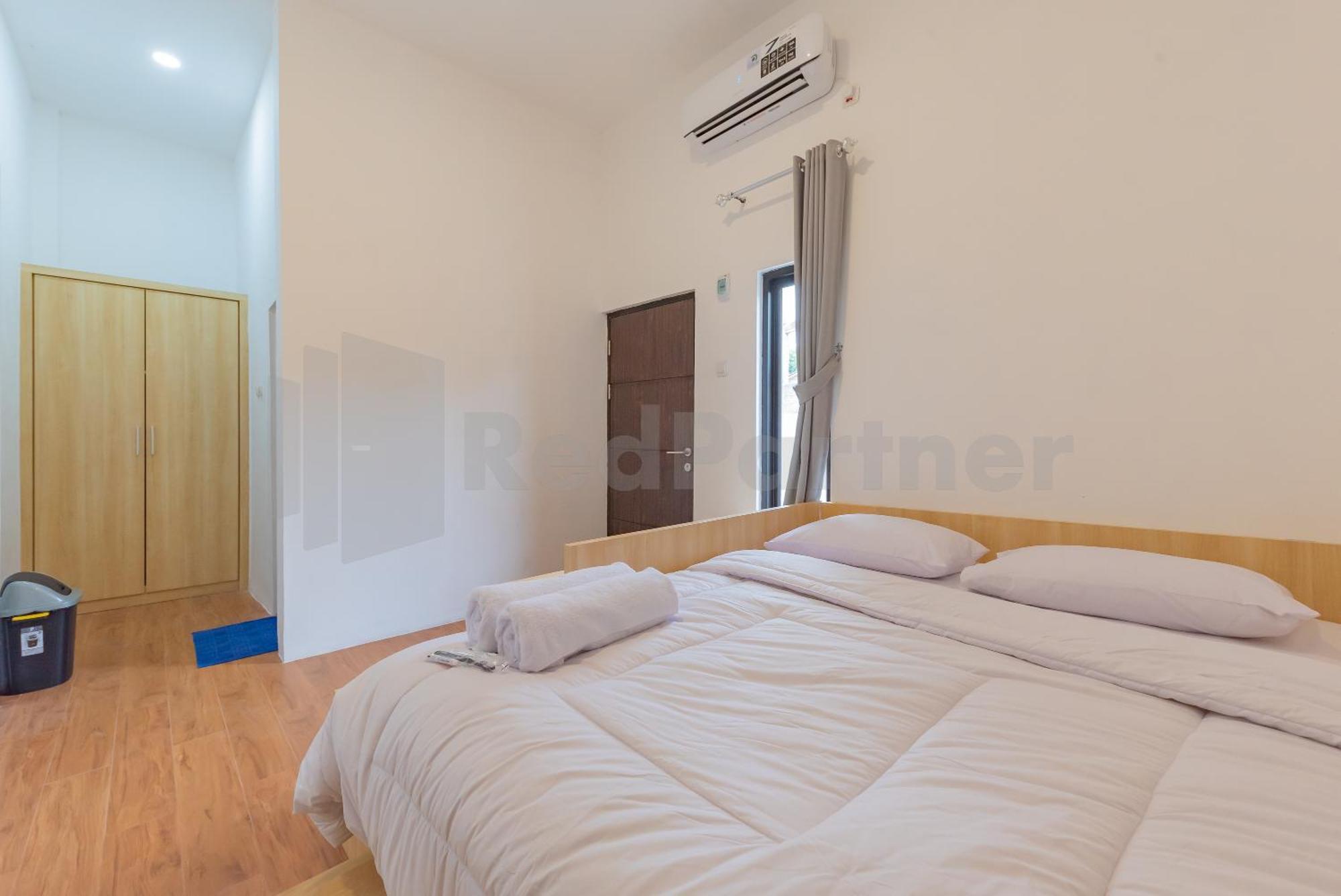 Rumah Panda Guesthouse Redpartner Tangkil  Kültér fotó